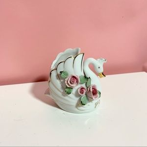 Vintage floral swan